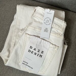Daze Women's White High Rise Wide Leg Jeans